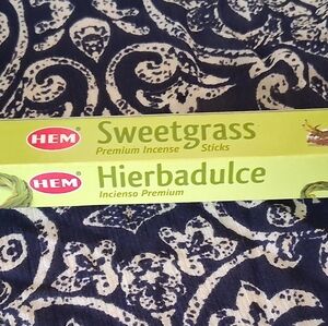 HEM Sweetgrass and Hierbadulce Incense Sticks